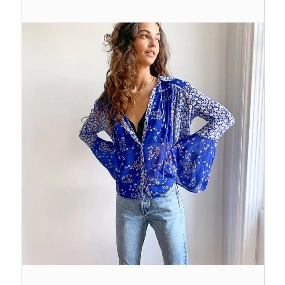 Free People Blouse Womens XS Blue Floral Boho Bell Sleeve Sheer